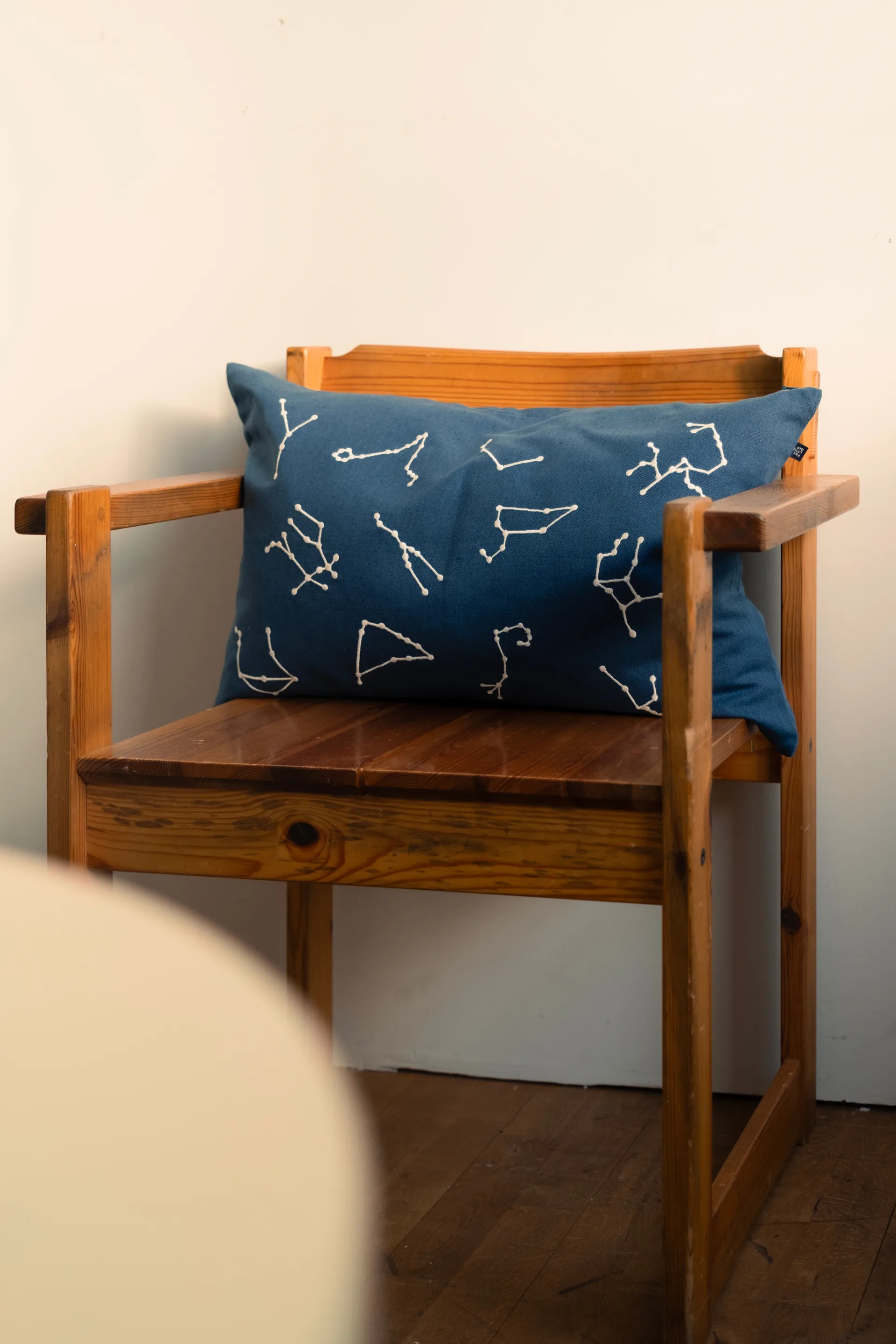 Sternzeichen Kissenbezug 38x58 cm, Blue-White Fine Little Day