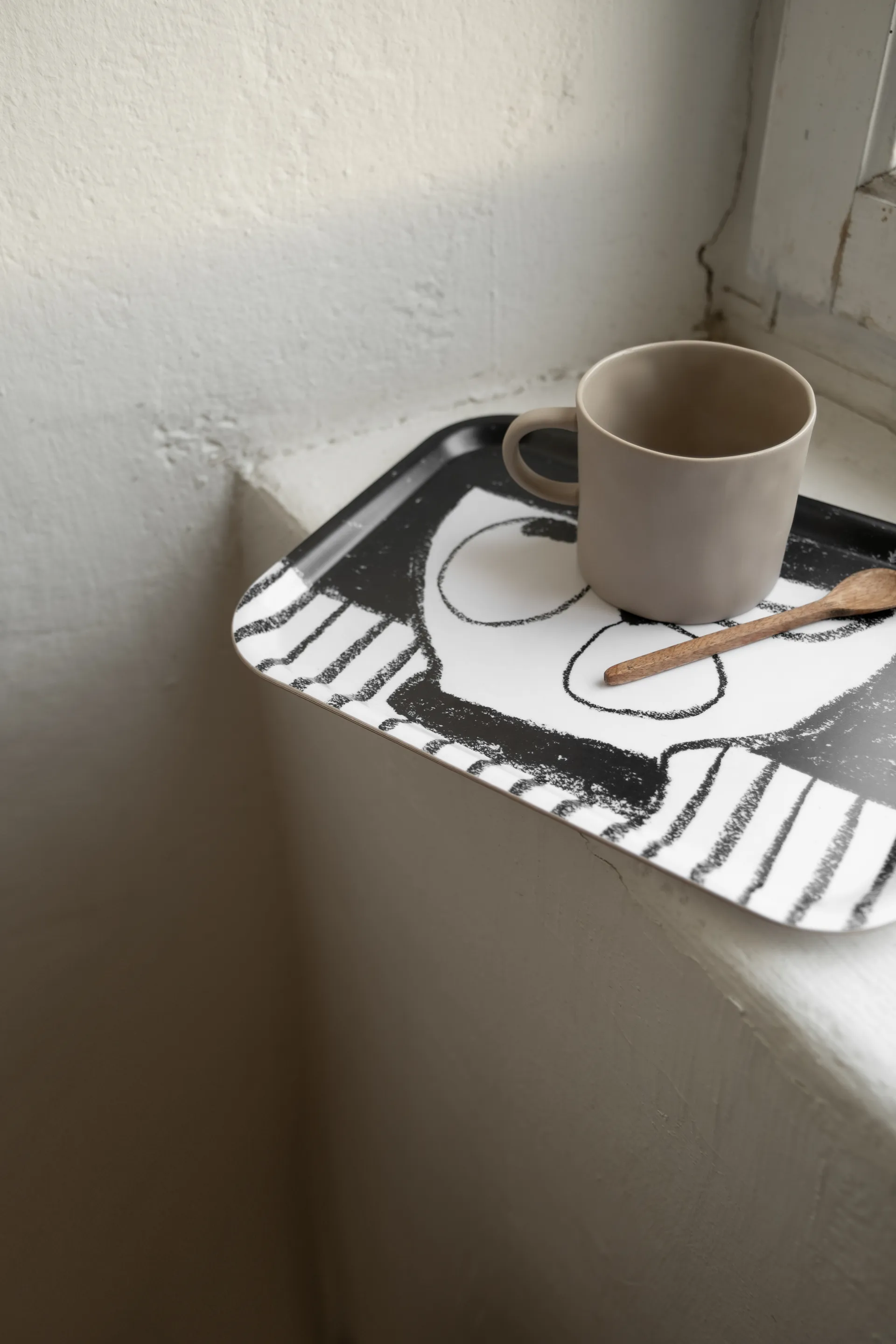 Stilleben Tablett 20 x 27cm, Schwarz-weiß Fine Little Day