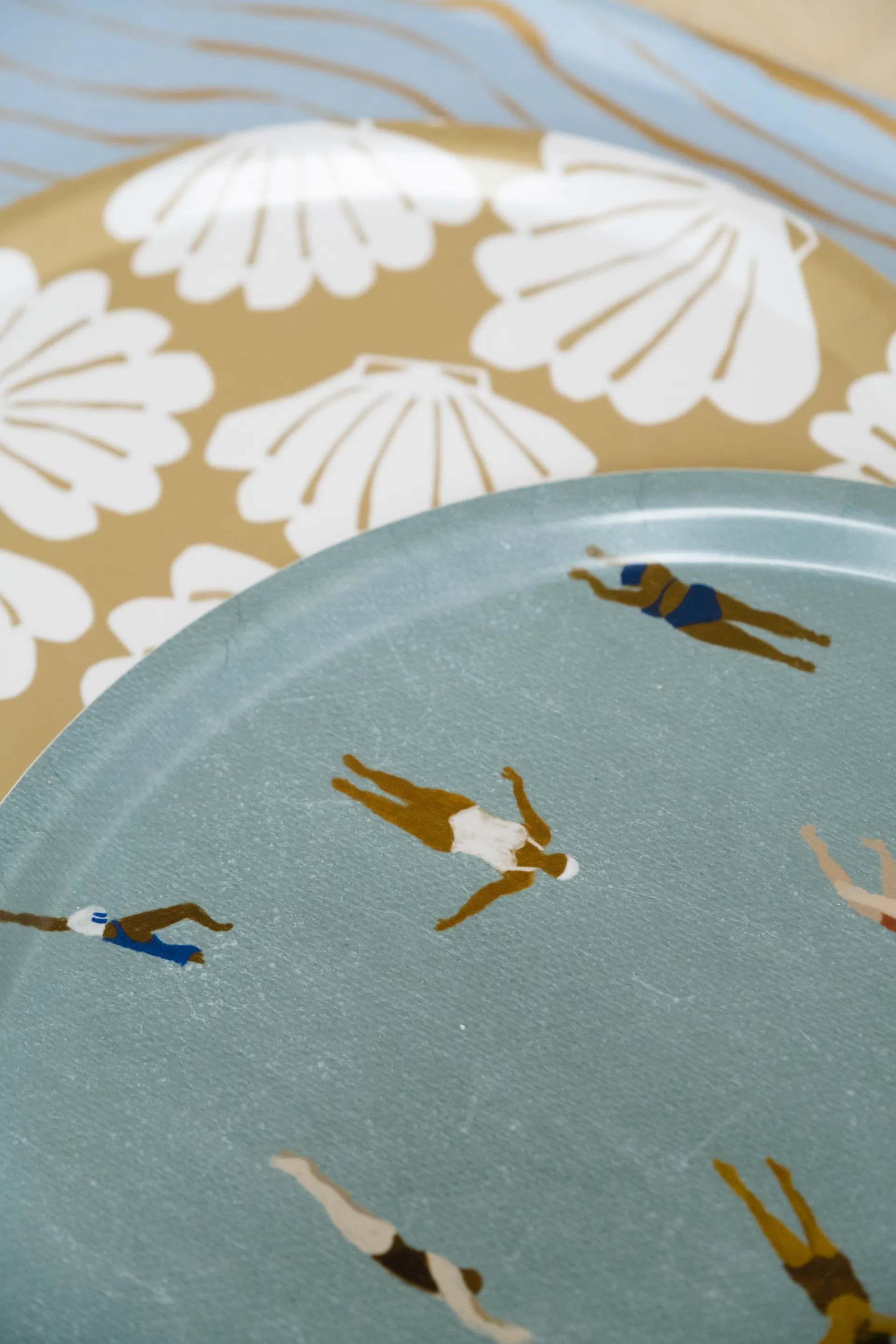 Swimmers Tablett Ø38cm, Beige Fine Little Day