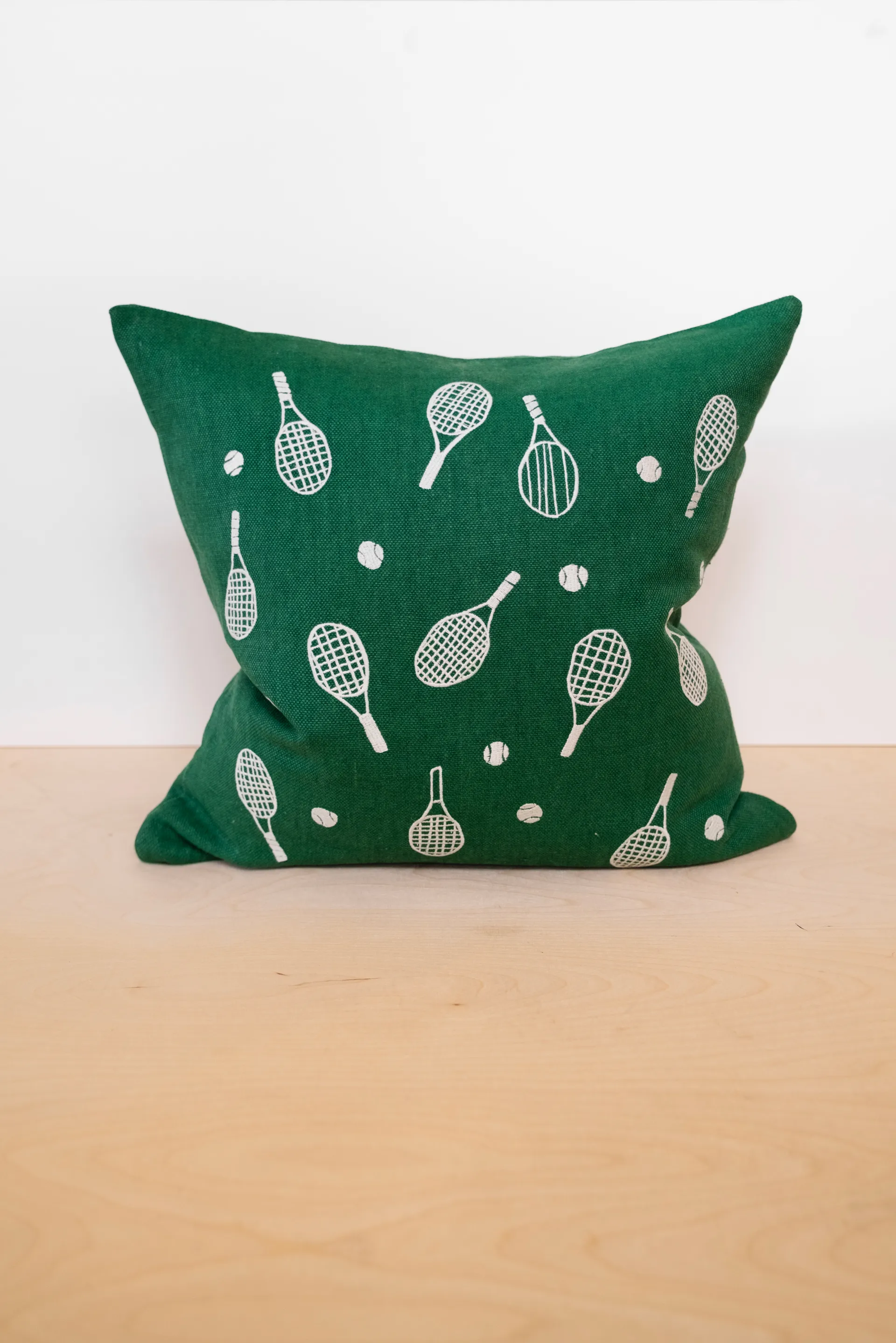 Tennisracket Kissenbezug 48x48 cm, Green Fine Little Day
