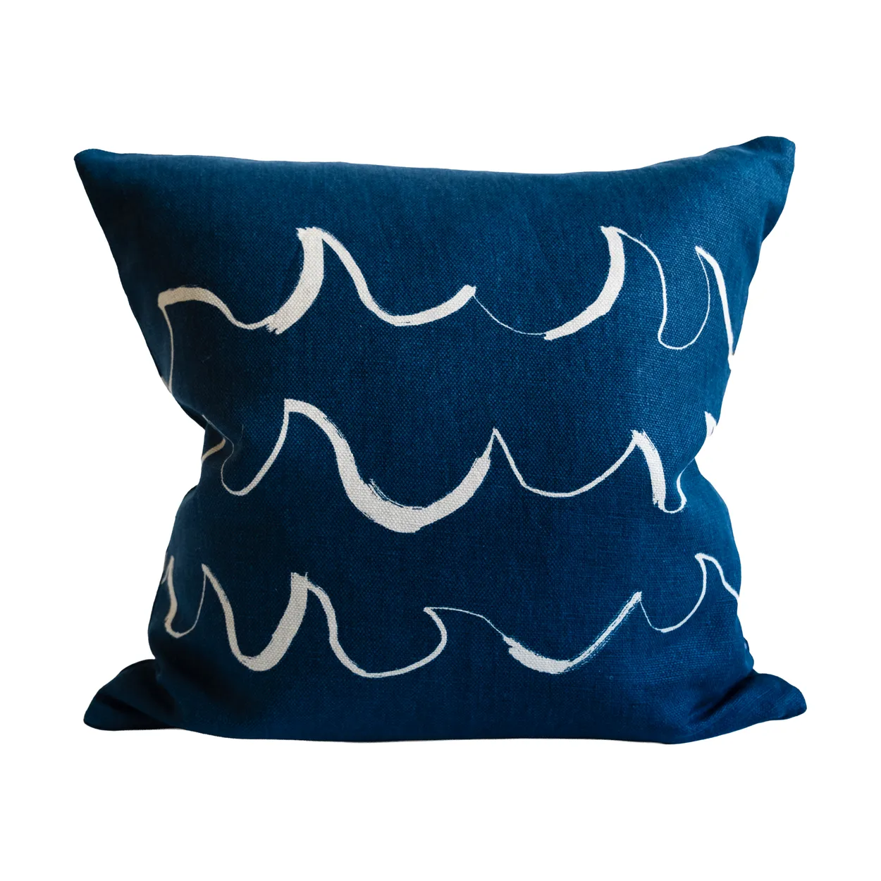 Fine Little Day Wave Kissenbezug 48×48 cm Blue Fine Little Day Wave Kissenbezug 48×48 cm Blue