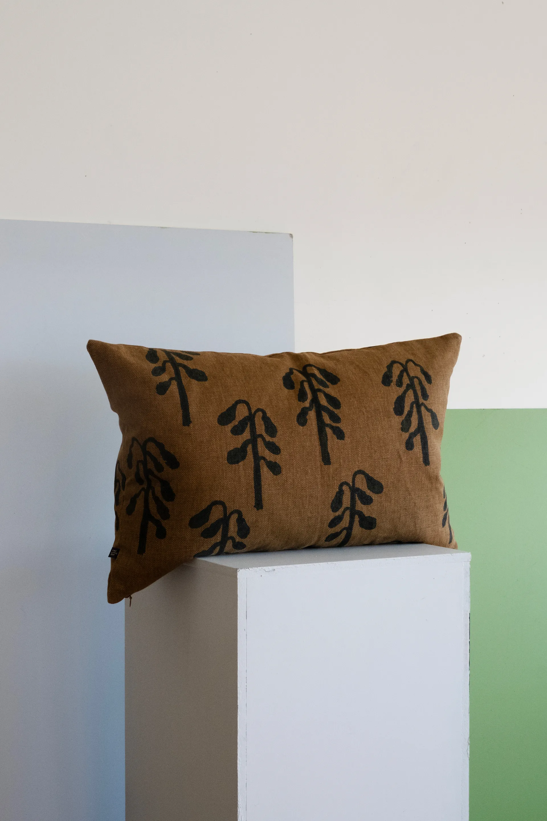 Weeping Birch Kissenbezug 38x58 cm, Brown Fine Little Day