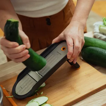 Functional Form Mandoline - Edelstahl, 30,8 cm - Fiskars