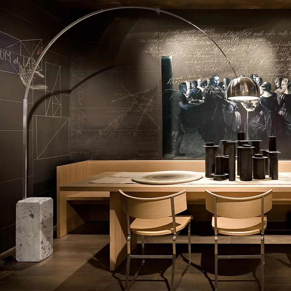 Arco Stehleuchte, Chrom-Fuß aus Carrara-Marmor Flos