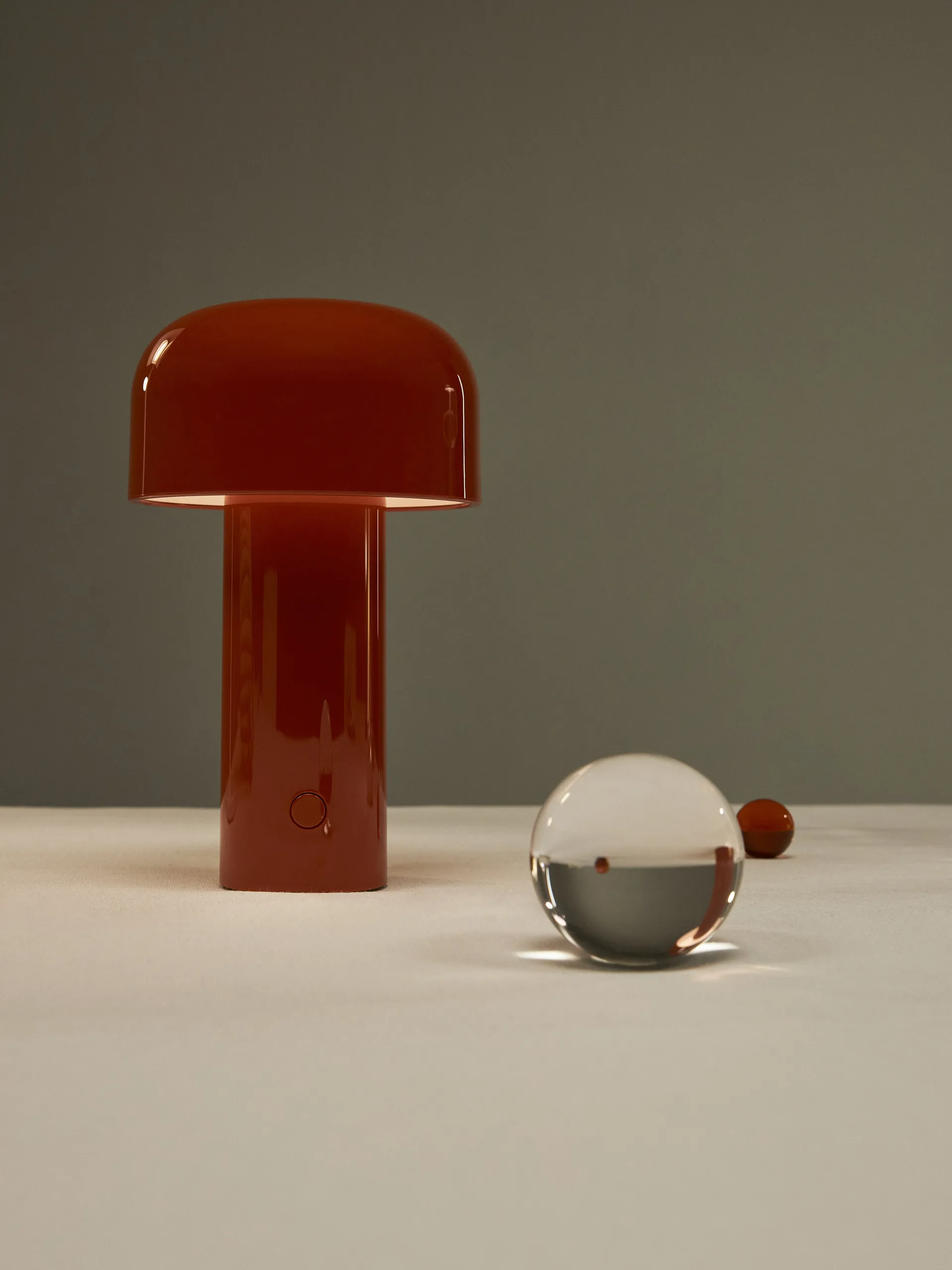 Bellhop tragbare Tischleuchte, Brick red, IP54 (innen/außen) Flos