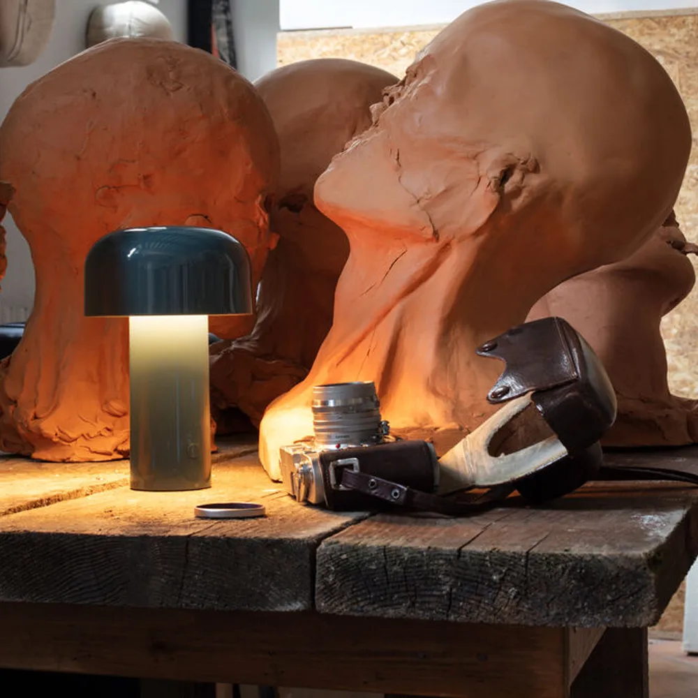 Bellhop tragbare Tischleuchte, Grey blue Flos