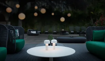 Bellhop tragbare Tischleuchte - White - Flos