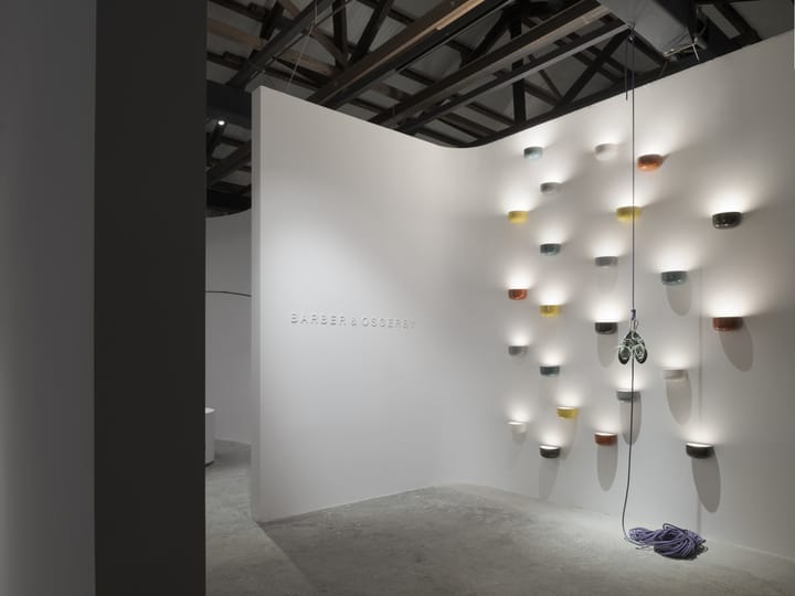 Bellhop Wall Up Wandleuchte, Grey Flos