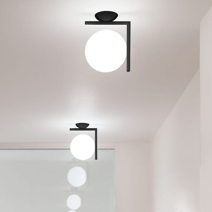 IC lights C/W1 Wandleuchte, Chrom-opal Flos