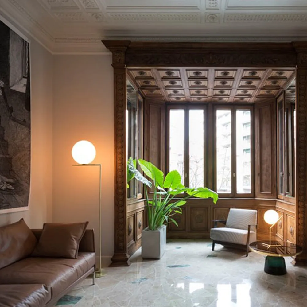 IC Lights F2 Stehleuchte, Schwarz-opal Flos