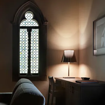 KTribe T2 Tischleuchte - Bronze
 - Flos