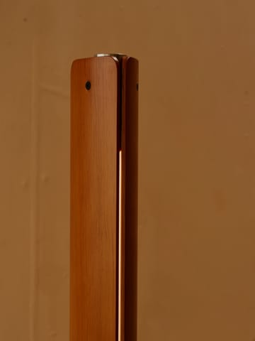 Seki-han Stehleuchte 226 cm - Heat treatened ash-black metal - Flos