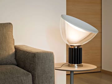 Taccia PMMA Tischleuchte - Schwarz LED - Flos