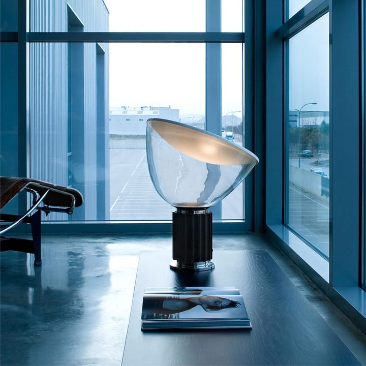Taccia Tischleuchte LED 64,5 cm, Schwarz Flos