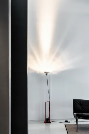 Toio LED-Stehleuchte - Rot (GB) - Flos