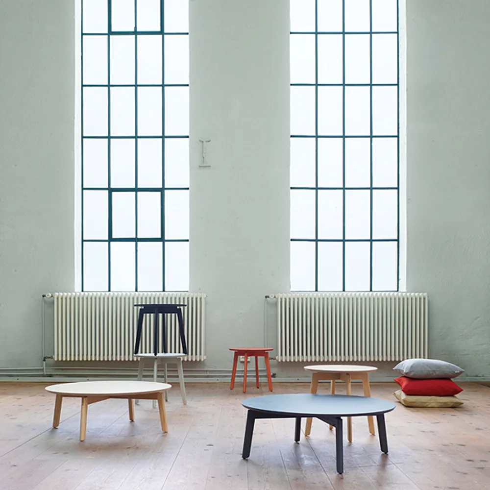 Area Couchtisch, Esche schwarz gebeizt, ø80 h.39cm Fogia