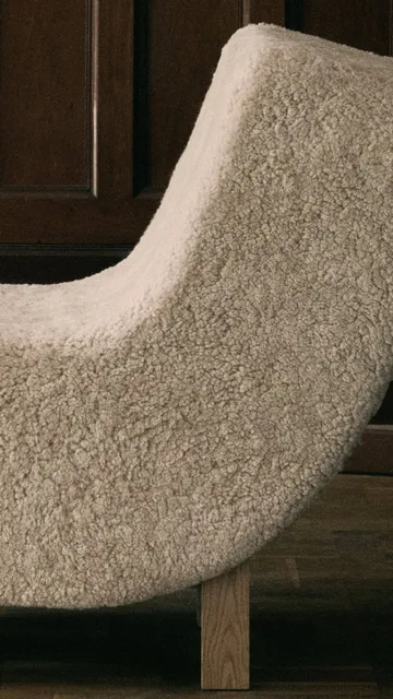 BD1 Lounge Chair Stuhl - Schaffell Mohawii-lackierte Eiche - Fogia