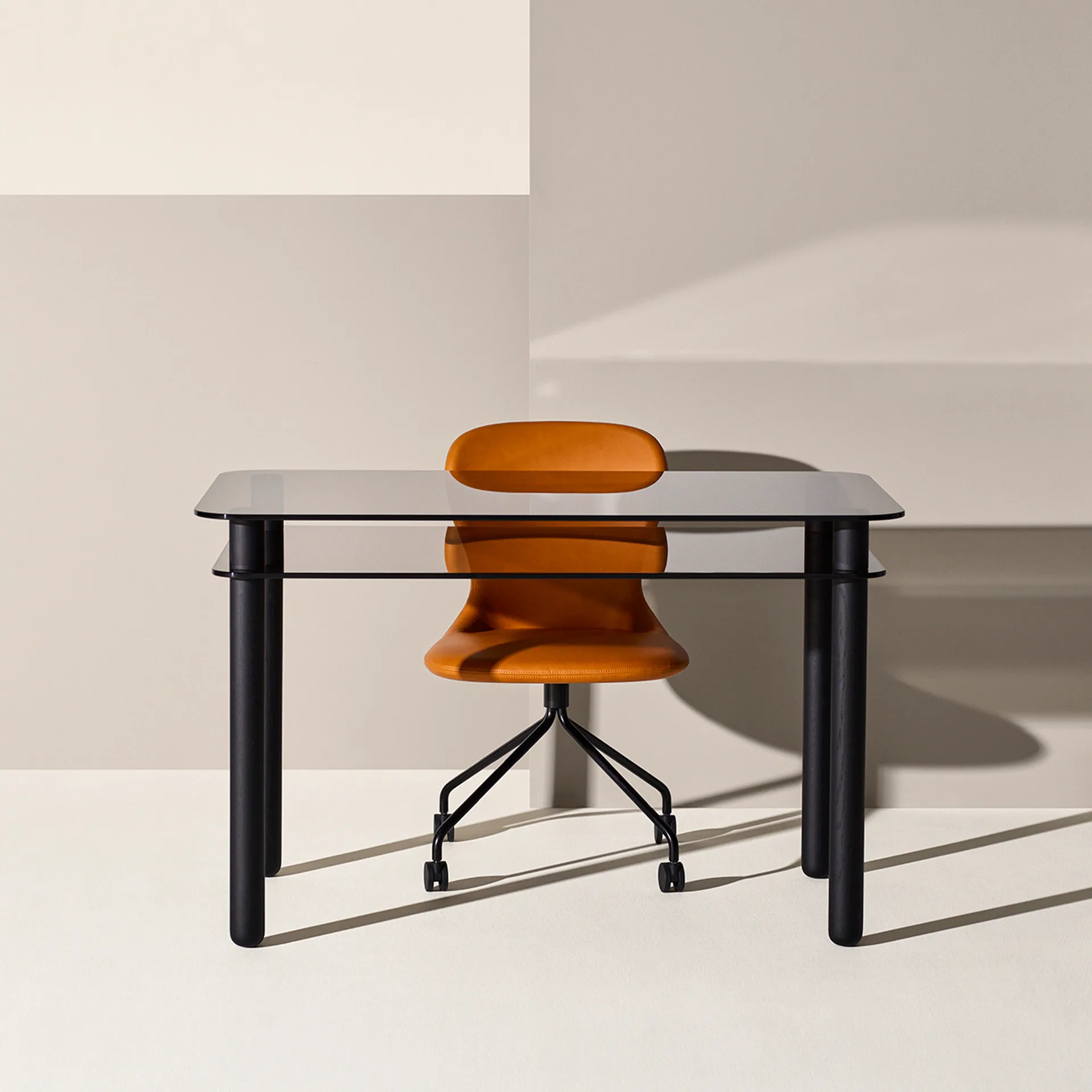 Big Sur Schreibtisch, braun, schwarz gebeizte Eiche Fogia