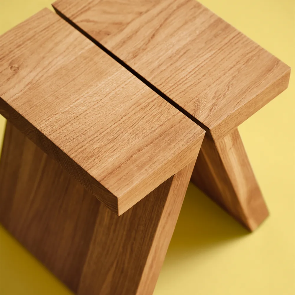 Supersolid Object 1 Hocker, Eiche geräuchert Fogia