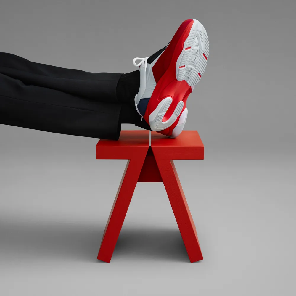 Supersolid Object 1 Hocker, Eiche geräuchert Fogia