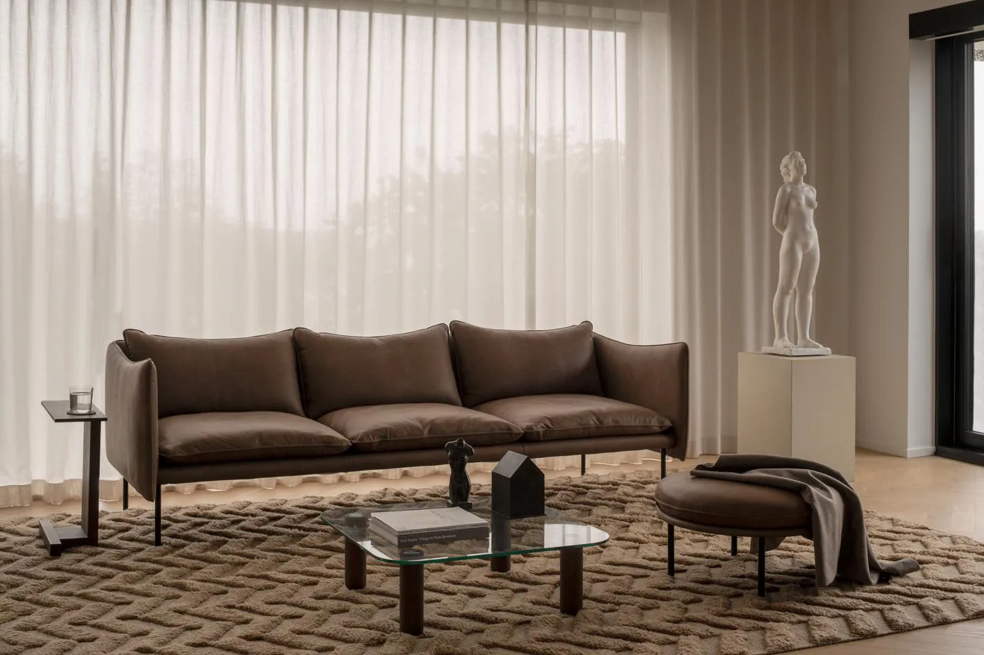 Tiki Sofa 3-Sitz, Vintage Tabacco-schwarz Stahlbein Fogia