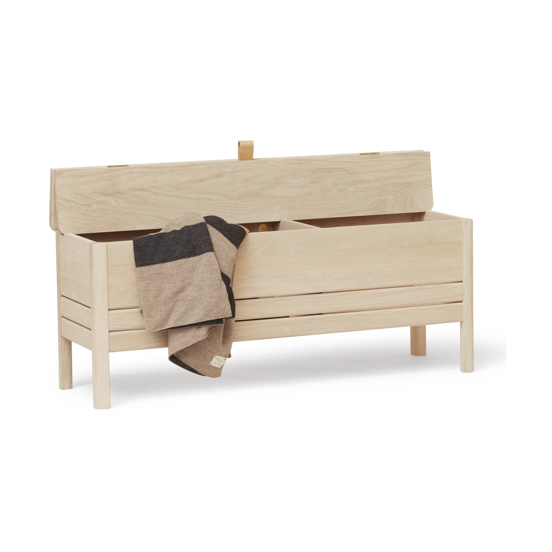 A Line Aufbewahrungsbank 111 cm, Weiße Eiche Form & Refine