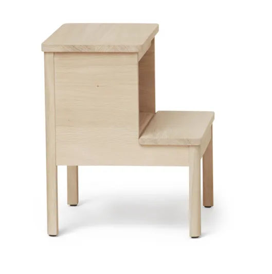 A line Tritthocker, Weiße Eiche Form & Refine