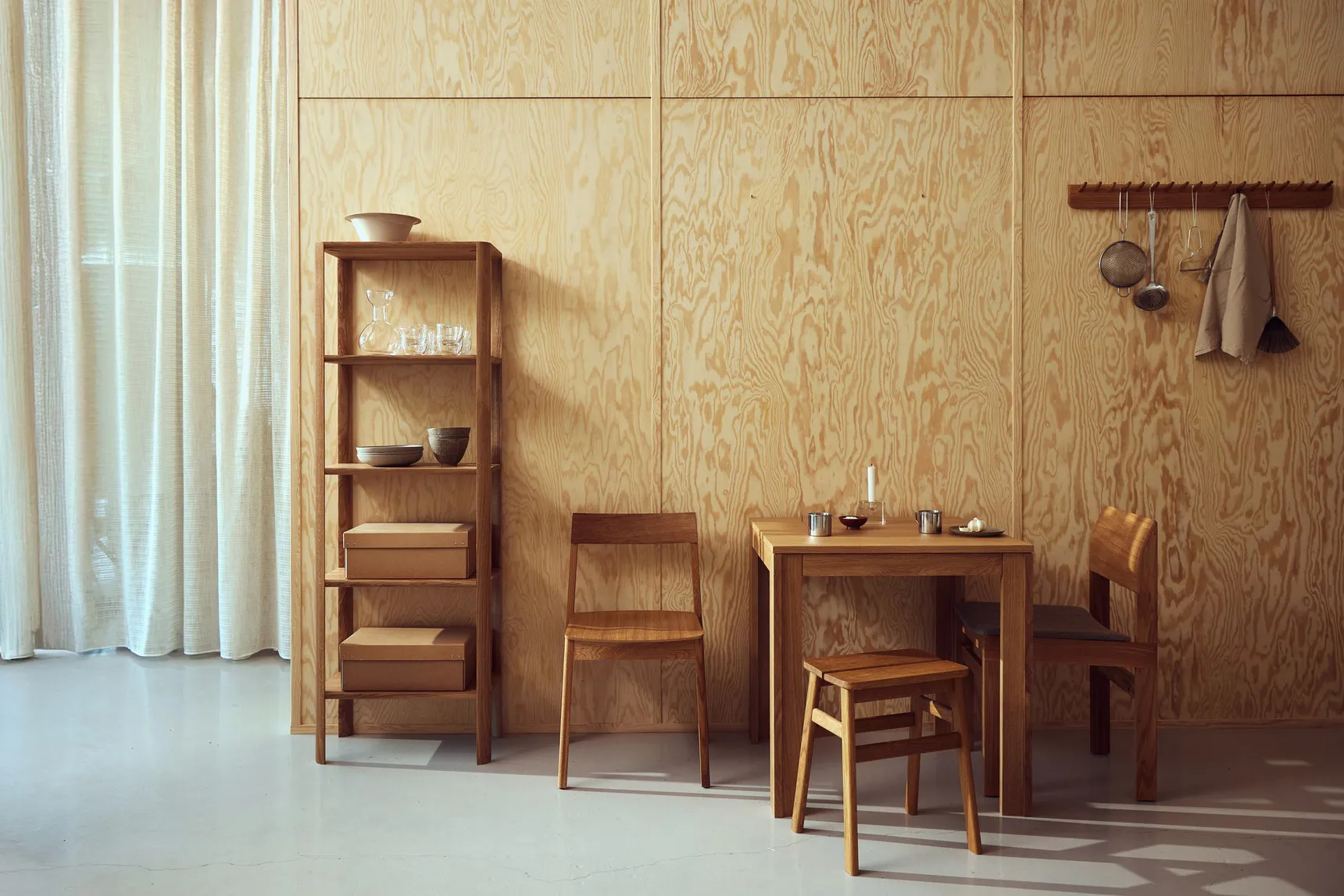 Angle zusammenklappbar Hocker, Eiche Form & Refine