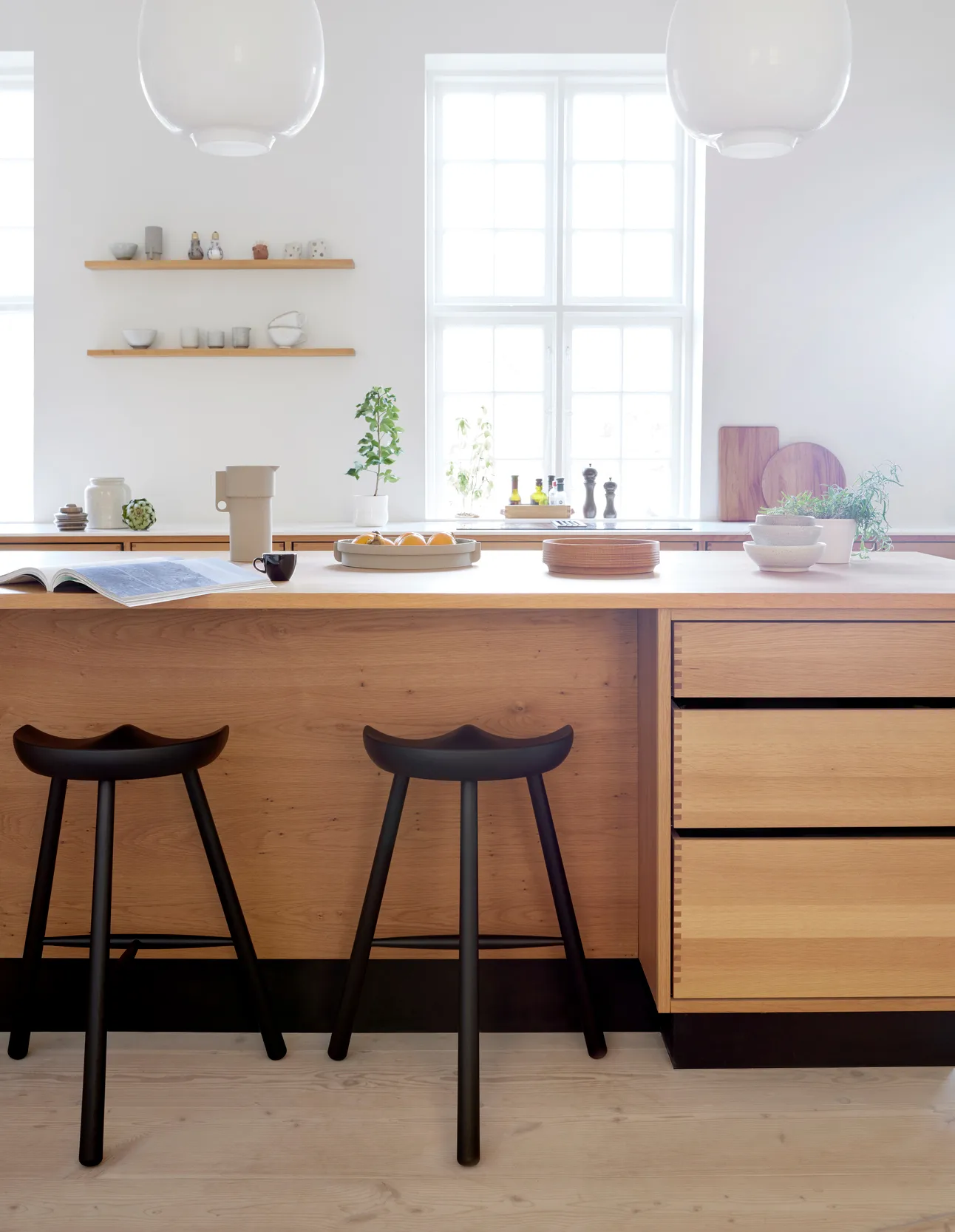 Shoemaker Chair Stuhl No. 68, Schwarz Form & Refine