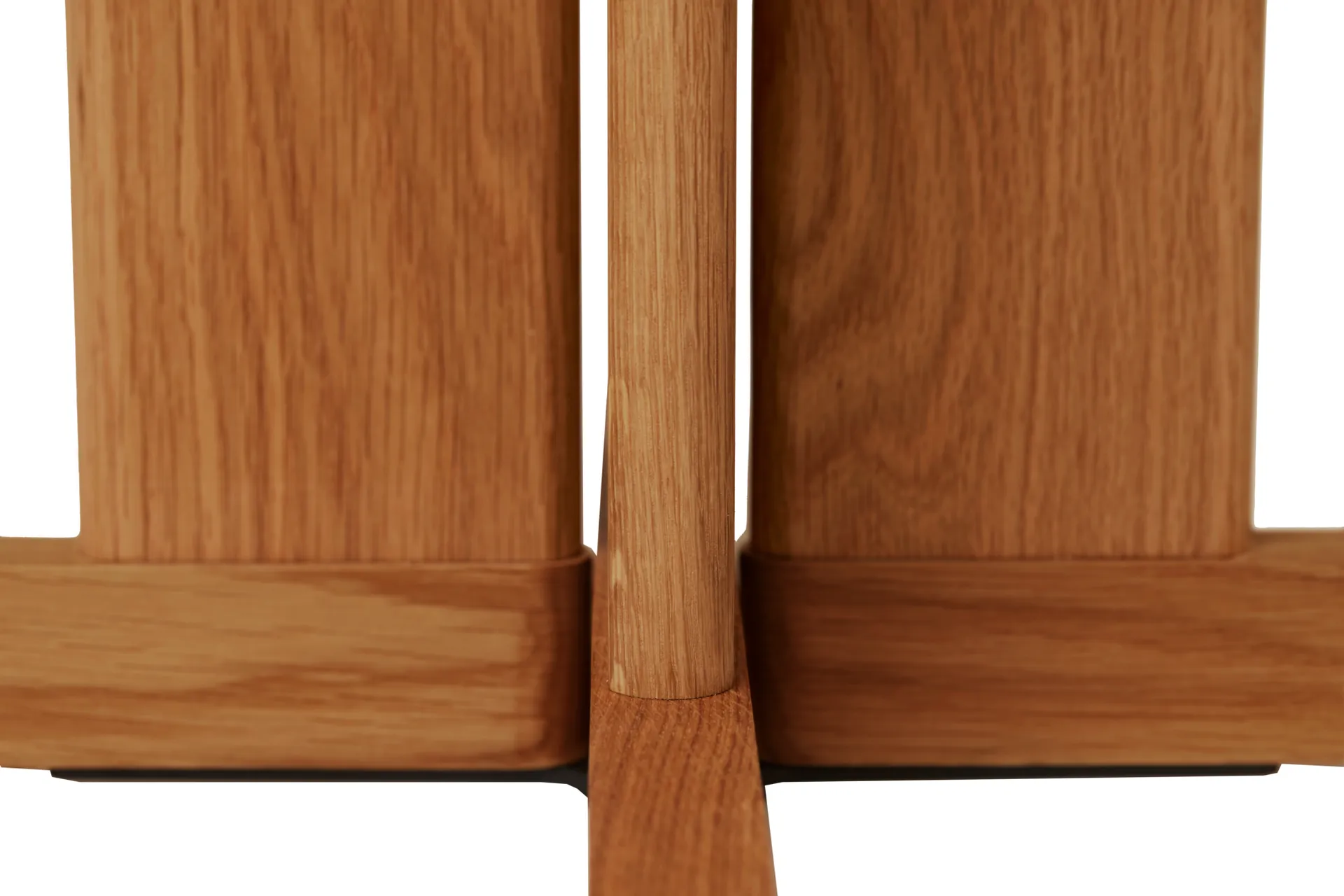 Trefoil Esstisch 68x68 cm, Eiche Form & Refine