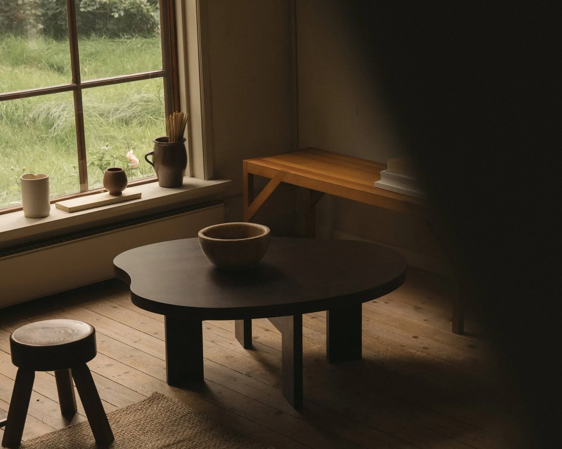 Farmhouse Pond Couchtisch, Dunkle Eiche, 78x93,6x37 cm FRAMA