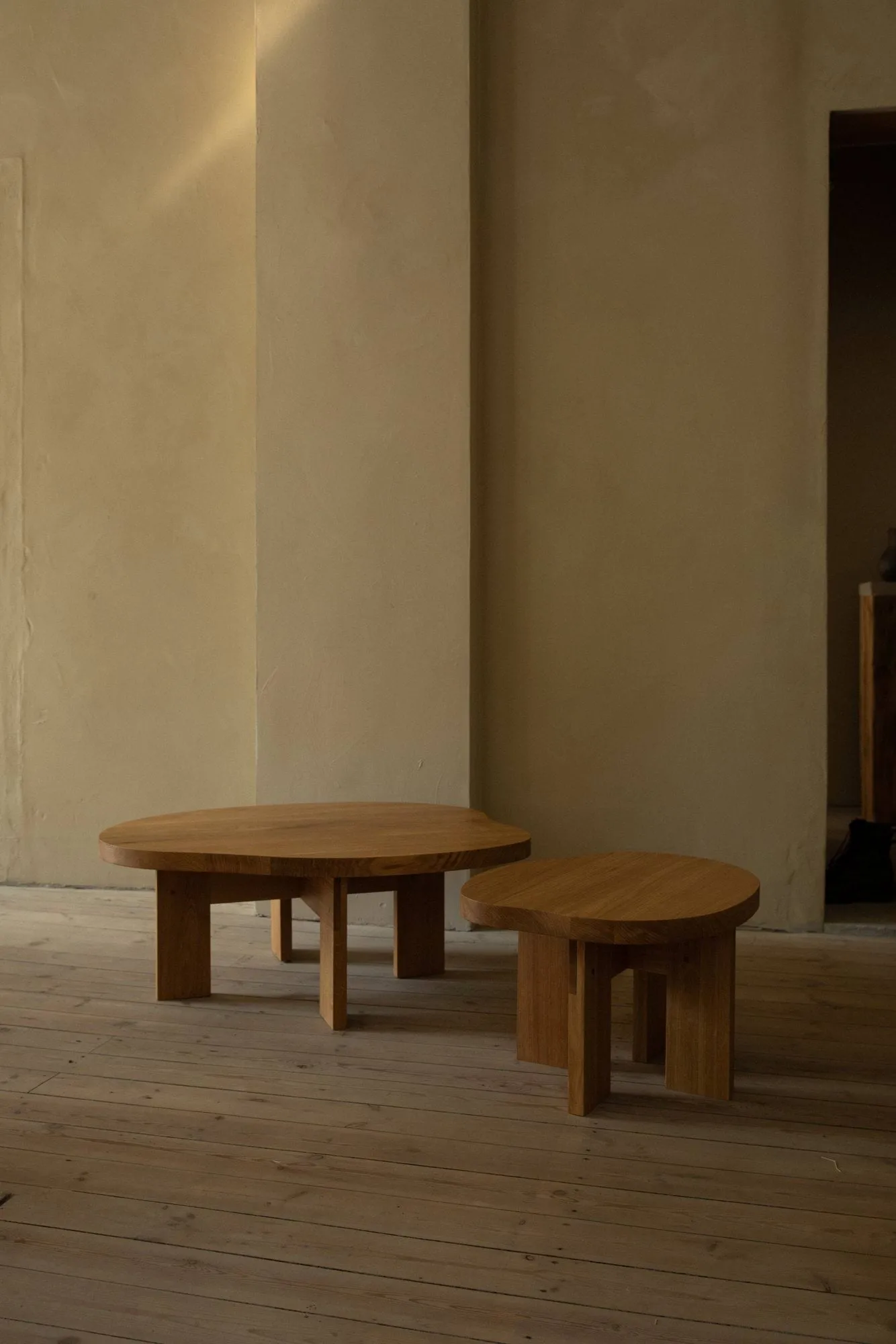 Farmhouse Pond Couchtisch, Eiche, 78x93,6x37 cm FRAMA