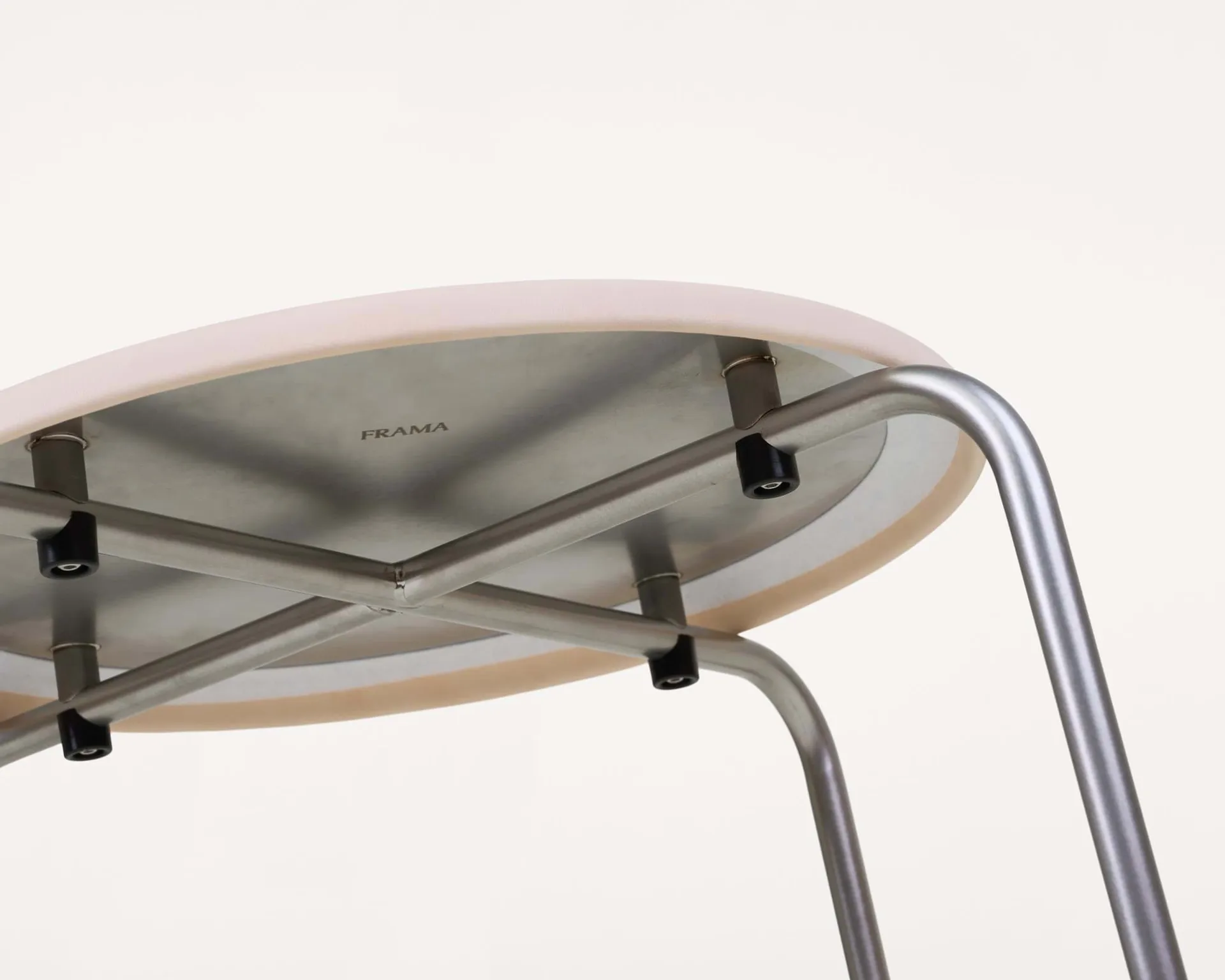 Petit Rond runder Hocker, Edelstahl-Leder Natural FRAMA