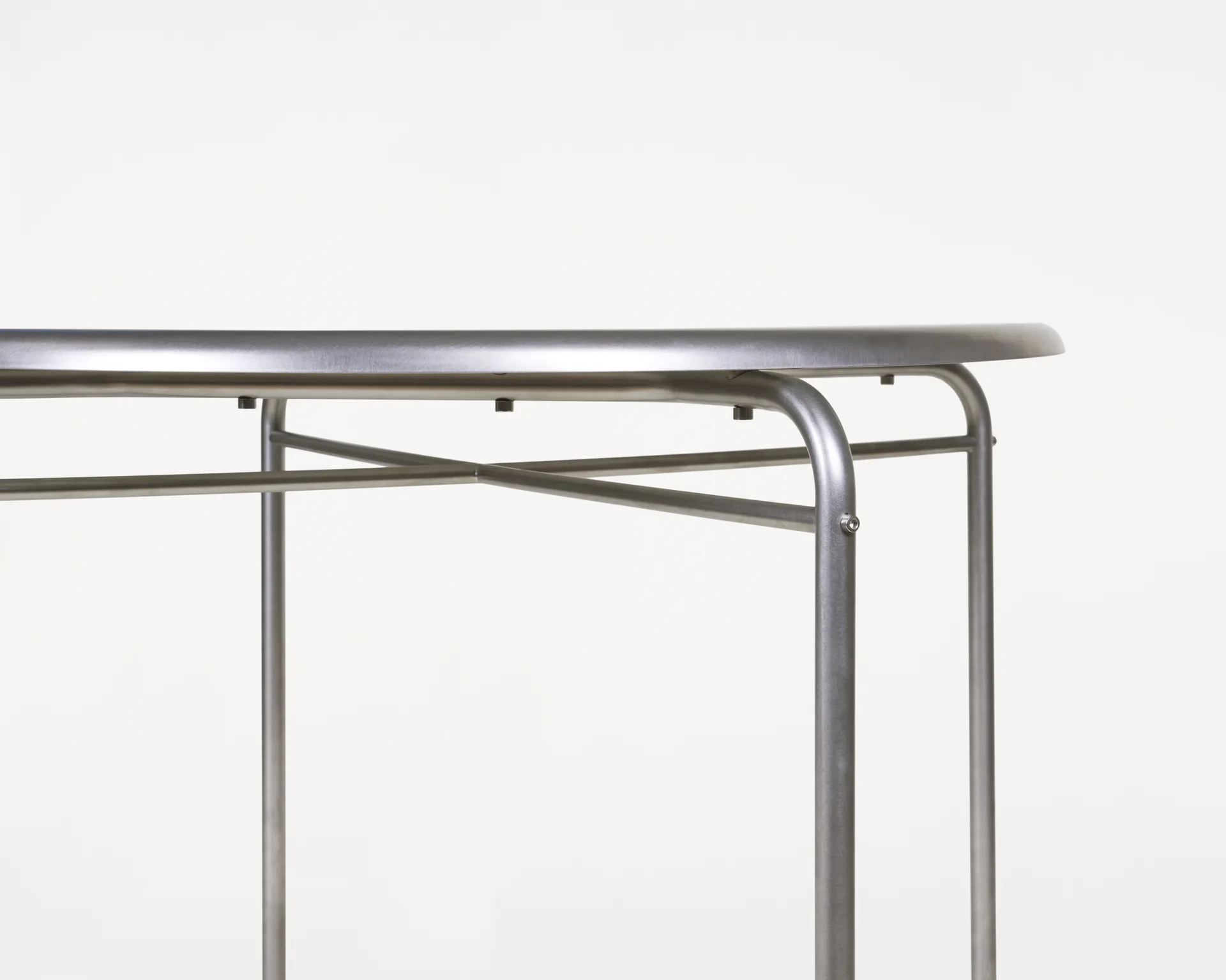 Petit Rond Tisch, Edelstahl, Ø90x73 cm FRAMA