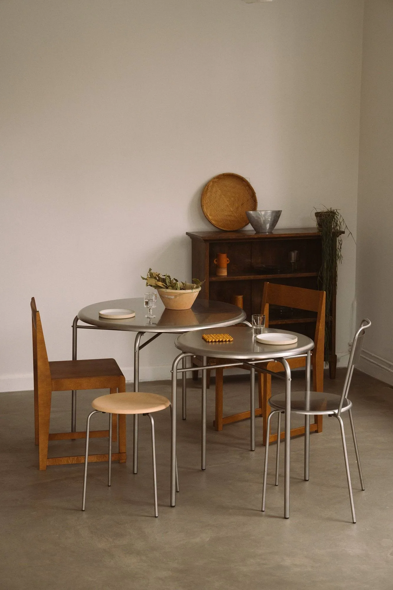Petit Rond Tisch, Edelstahl, Ø90x73 cm FRAMA