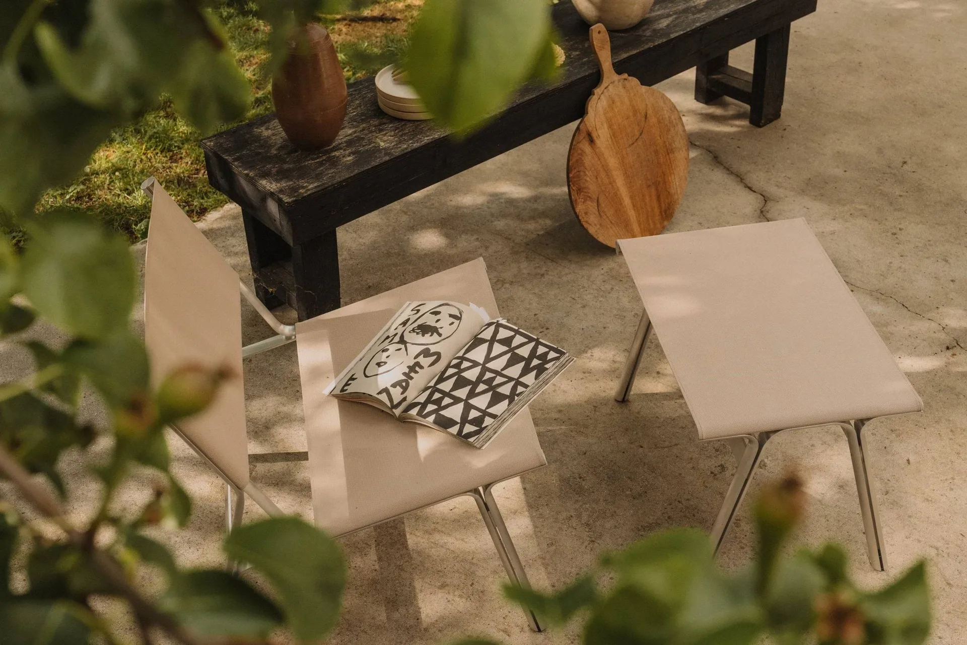 Union Loungesessel, Aluminium-Sandstone Mesh FRAMA