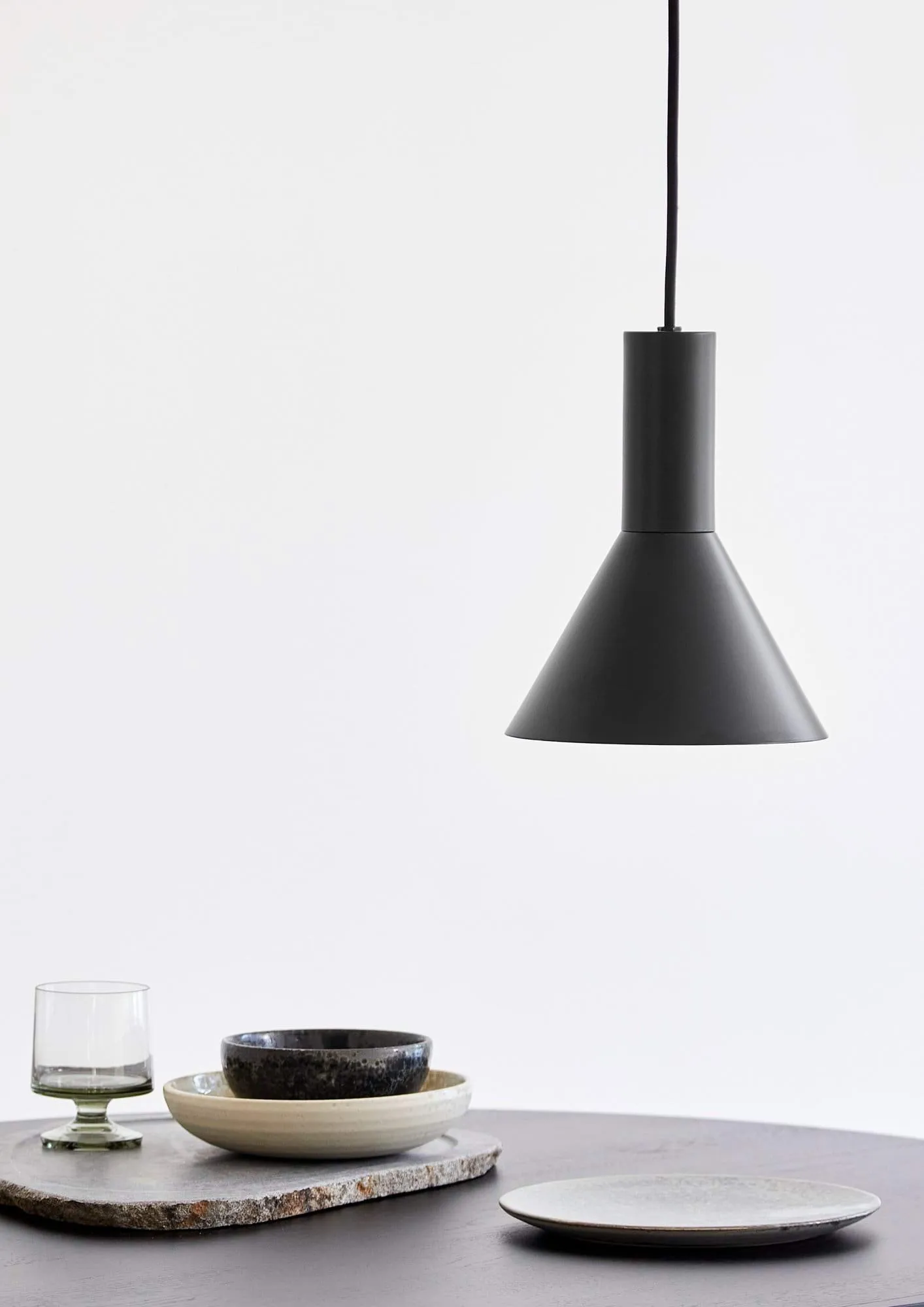 Lyss Pendelleuchte, Matt black, Ø18 cm Frandsen