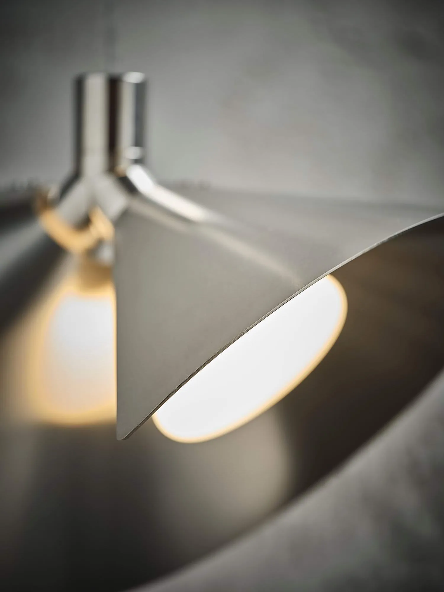 Peel Pendelleuchte, Brushed stainless steel Frandsen