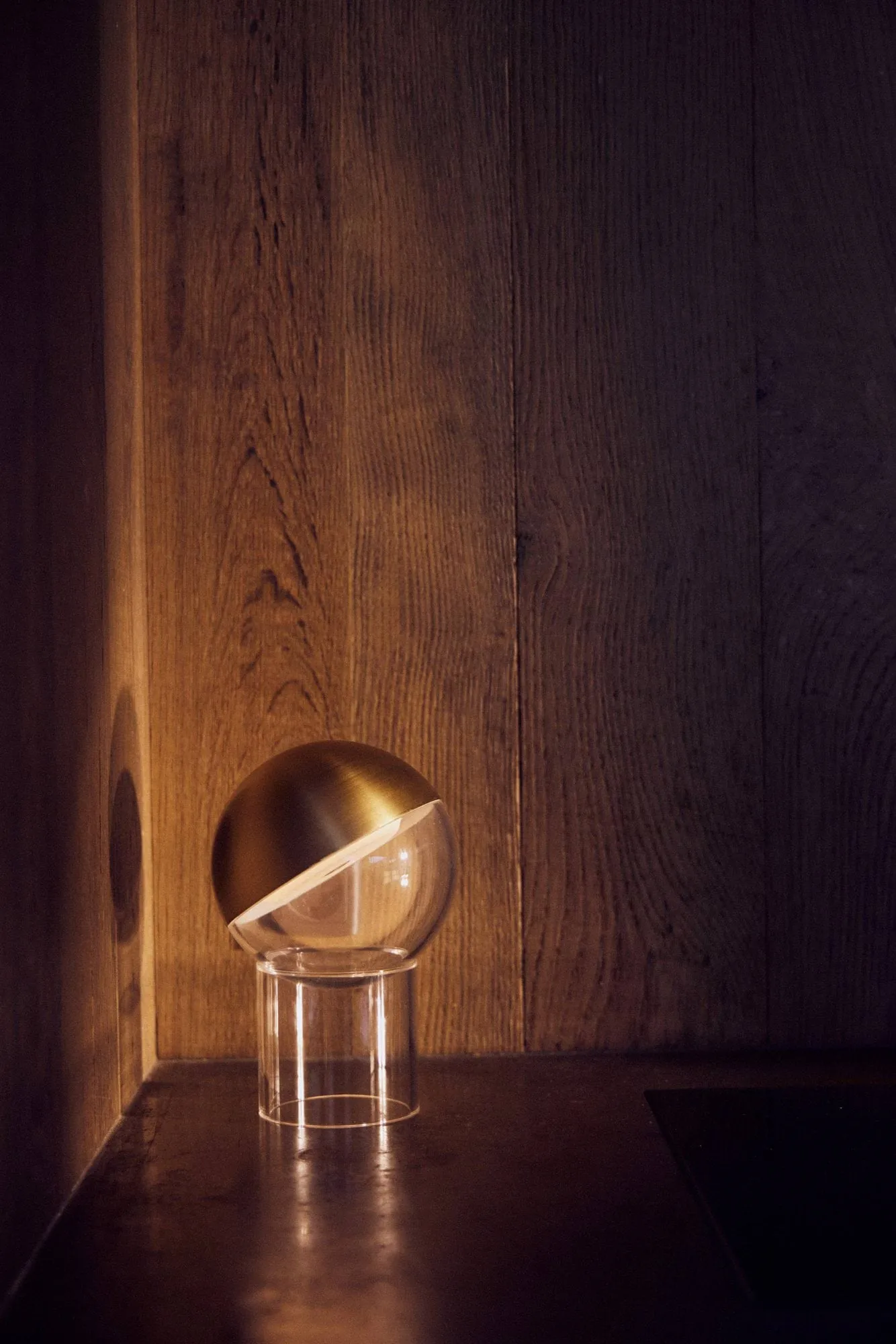 Pila Tischlampe tragbar, Massives Messing Frandsen