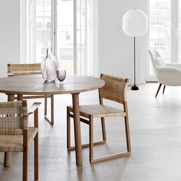 BM61 Stuhl - Rattan-ölgeölte Eichenstativ - Fredericia Furniture