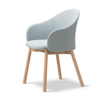 Gomo Armchair Sessel Wood Base - Mylla 811 lackierte Eiche - Fredericia Furniture