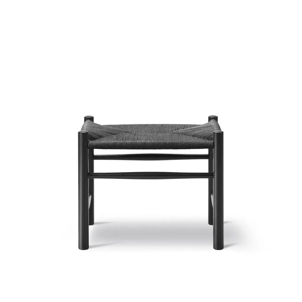 J16 Hocker, Schwarz-schwarzlackierte Eiche Fredericia Furniture