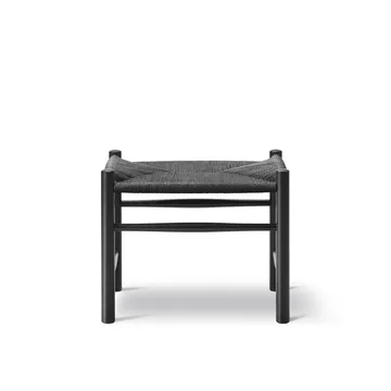 J16 Hocker - Schwarz-schwarzlackierte Eiche - Fredericia Furniture