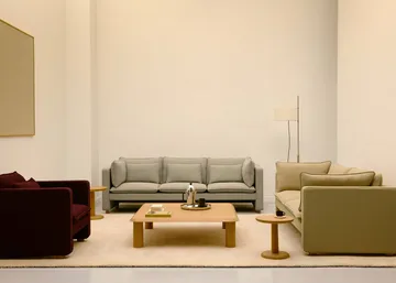 Jota Sofa - Vidar 146-hellgeölte Eiche, 231 cm, 3-Sitzer - Fredericia Furniture