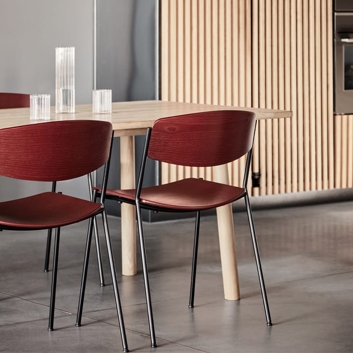 Lynderup 3080 Stuhl, Lackierte Eichen- schwarze Stahlstativ Fredericia Furniture