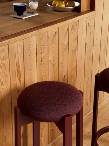 Pioneer Hocker hoch - Odino RC43 bordeaux-bordeaux Buche - Fredericia Furniture