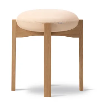 Pioneer Hocker niedrig - Leder Vegeta 90-lackierte Eiche - Fredericia Furniture