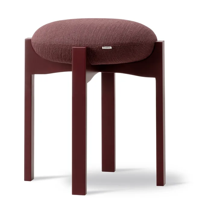 Pioneer Hocker niedrig - Odino RC43 bordeaux-bordeaux Buche - Fredericia Furniture