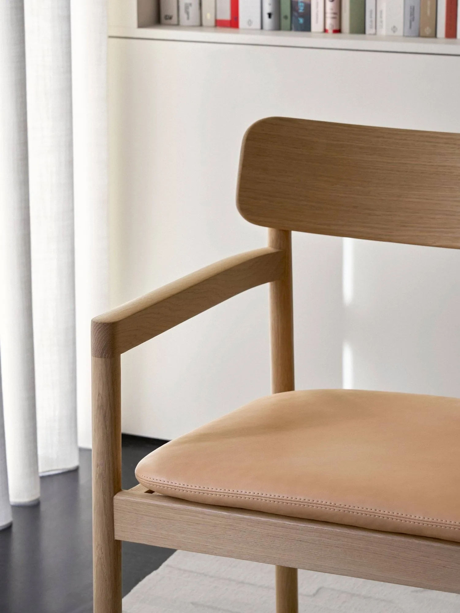 Post Loungesessel, Vegeta Leder-hellgeölte Eiche Fredericia Furniture