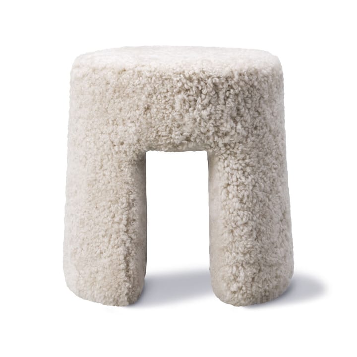 Sequoia Sitzhocker - Schafsfell moonlight - Fredericia Furniture